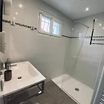 Apartment Entier Avec Parking Prive Au Calme Cosy A Etage Avec Balcon