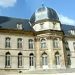 Entier Avec Parking Prive Au Calme Cosy A Etage Avec Balcon Apartment