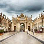 Entier Avec Parking Prive Au Calme Cosy A Etage Avec Balcon Apartment *