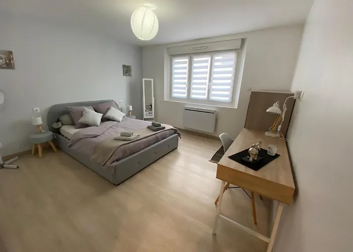 Entier Avec Parking Prive Au Calme Cosy A Etage Avec Balcon * Toul