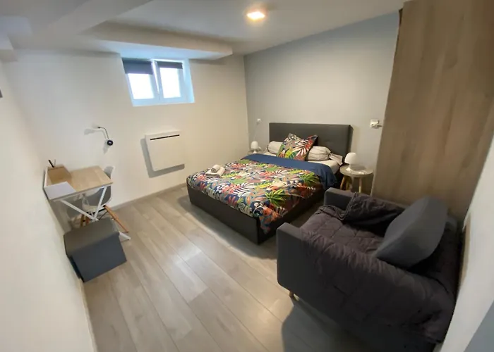 Entier Avec Parking Prive Au Calme Cosy A Etage Avec Balcon * Toul