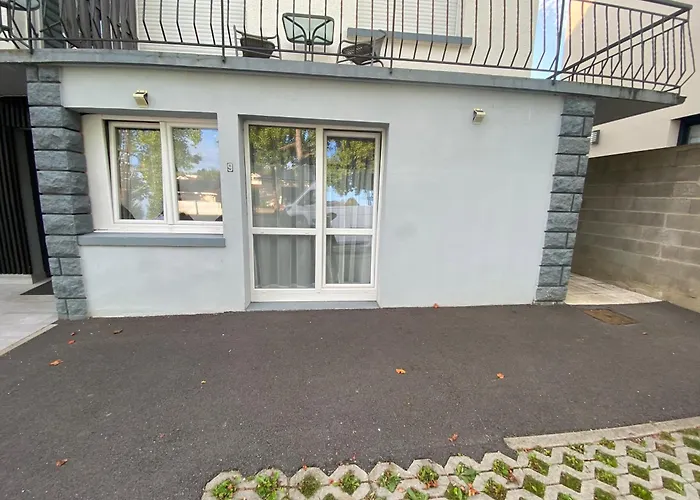 Entier Avec Parking Prive Au Calme Cosy A Etage Avec Balcon