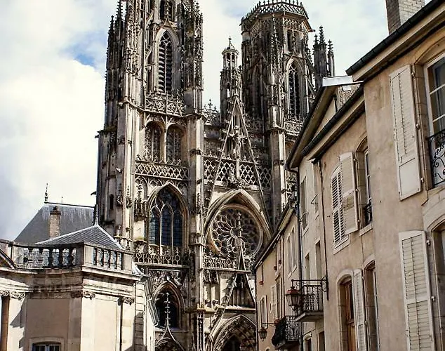 Apartmán Entier Avec Parking Prive Au Calme Cosy A Etage Avec Balcon Toul