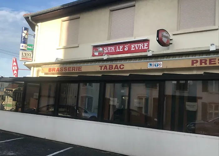 Entier Avec Parking Prive Au Calme Cosy A Etage Avec Balcon Apartmán Toul