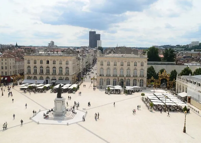 Entier Avec Parking Prive Au Calme Cosy A Etage Avec Balcon Apartmán Toul